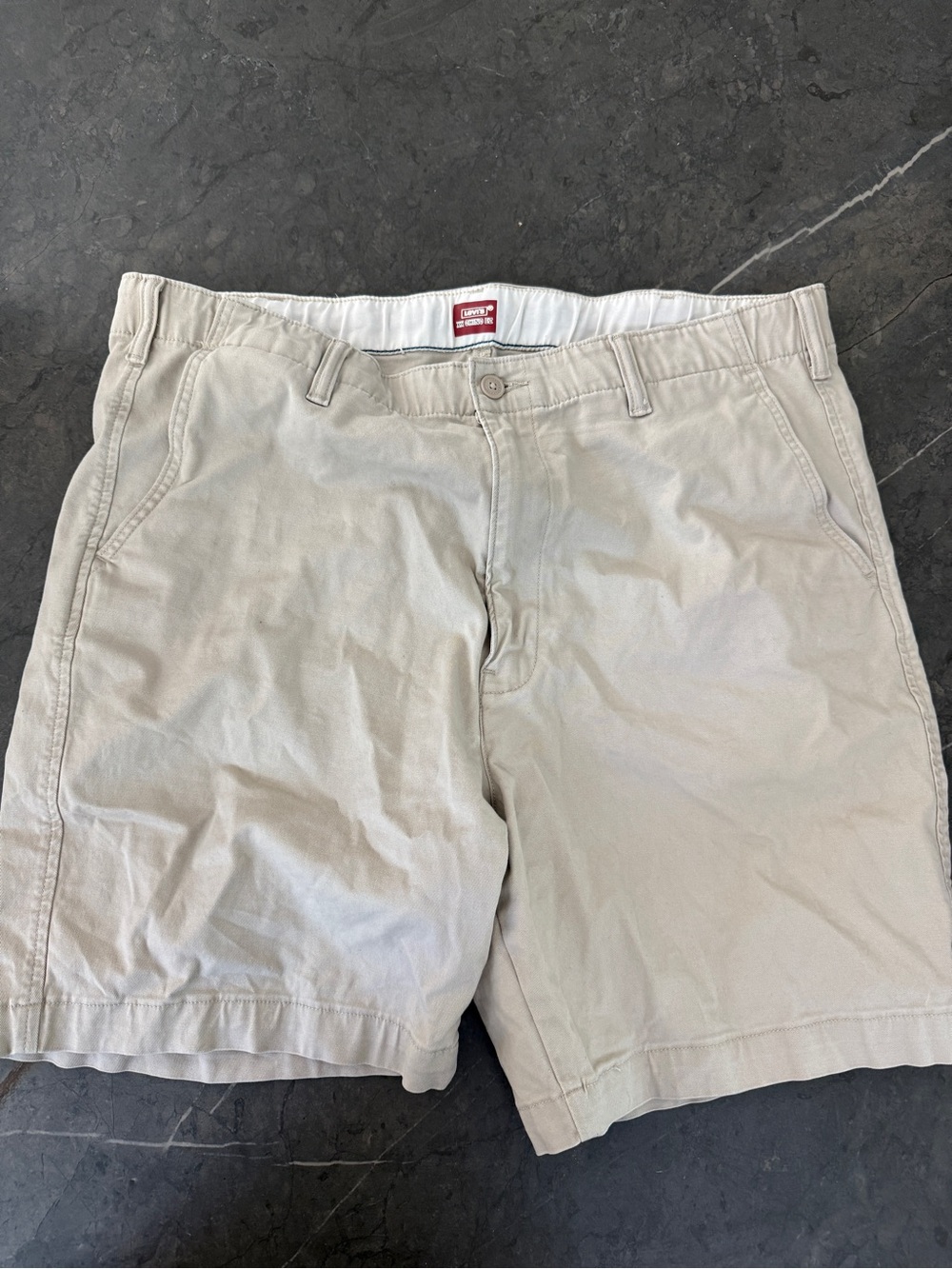 Levi's Men's Casual Khaki Shorts Size XL